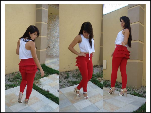 calça com babado estilo Juju